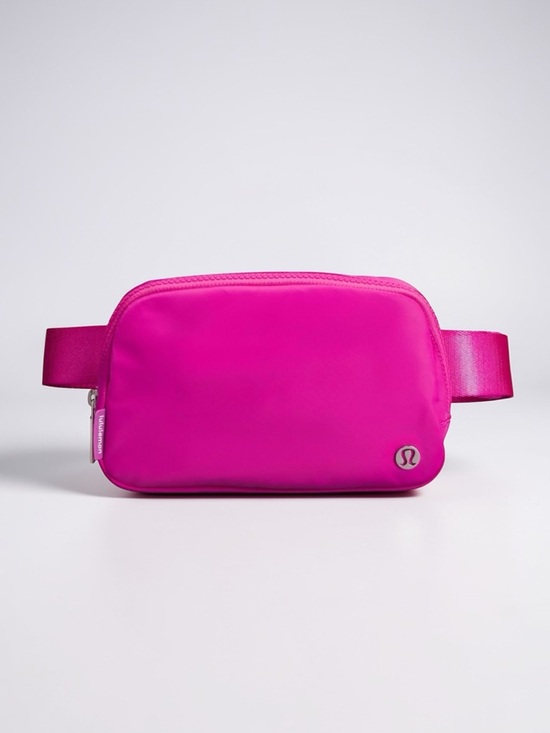 lululemon athletica Handbags - Lululemon Sonic Pink Everywhere Belt Bag Nwt